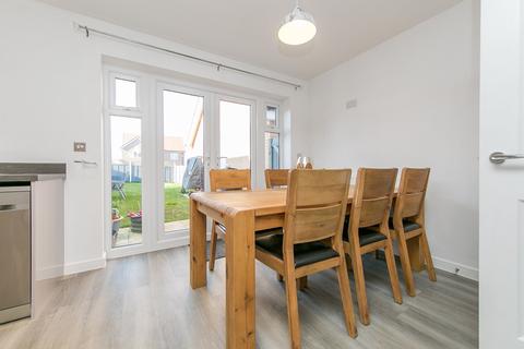 4 Ellis Road, Thorpe-le-soken, Clacton-on-sea, CO16 0DZ