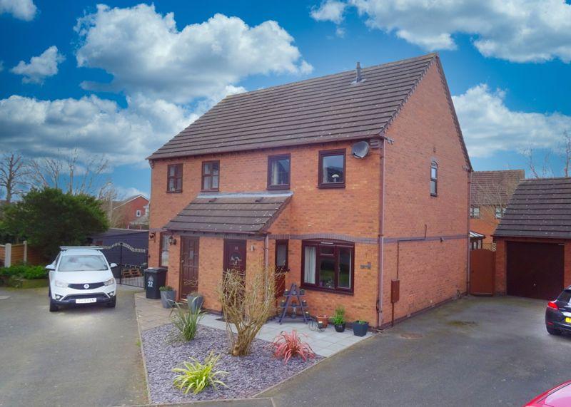 Stable Lane, Market Drayton 3 bed semidetached house £235,000