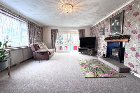 4 bedroom bungalow for sale - Sandford Road, Wareham
