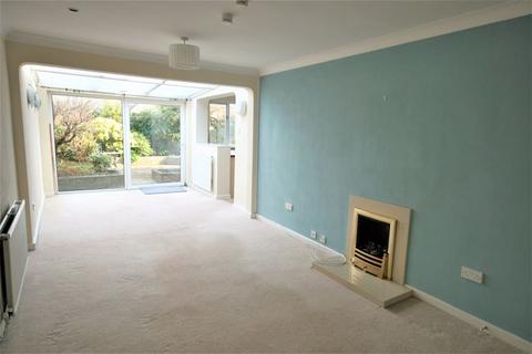 8 Camberley Close, Hucclecote, Gloucester, GL3 3PQ