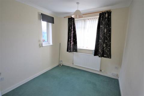 8 Camberley Close, Hucclecote, Gloucester, GL3 3PQ