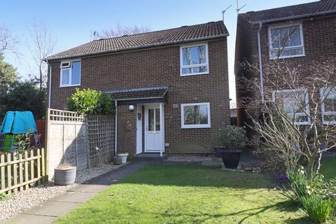18 Wheatsheaf Close, Horsham, RH12 5TH