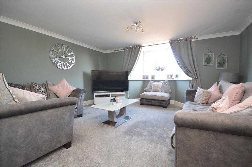 Willowdene, Ninelands Lane, Garforth, Leeds 6 bed detached house £525,000
