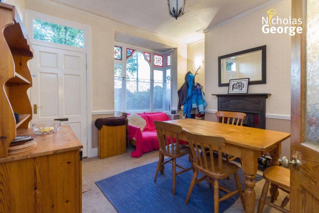 Victoria Road, Harborne, B17 0AE 3 bed house £900 pcm (£208 pw)