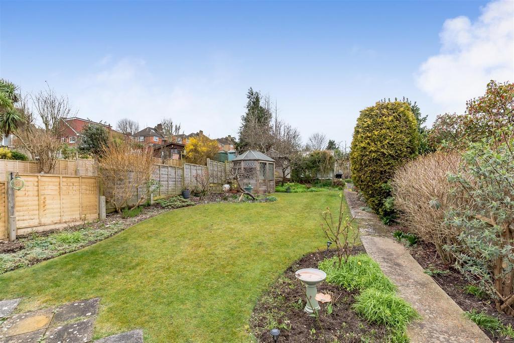 Wilmington Way, Brighton 2 bed semidetached bungalow £450,000