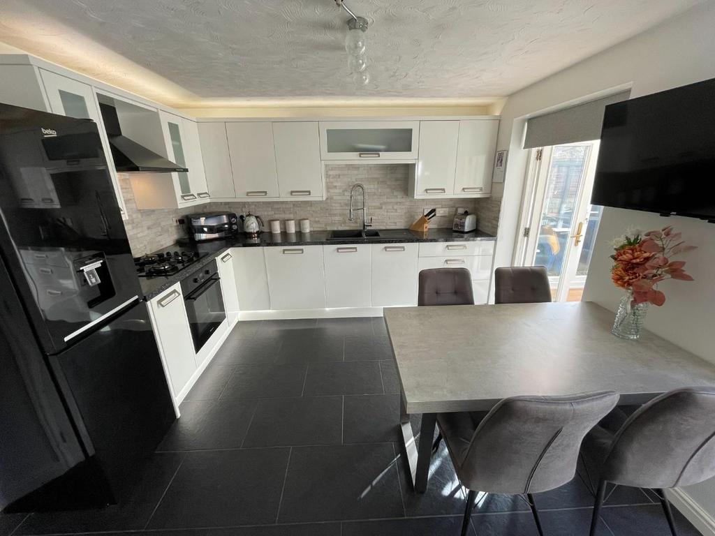 Kitchen diner