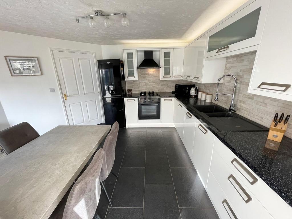 Kitchen diner