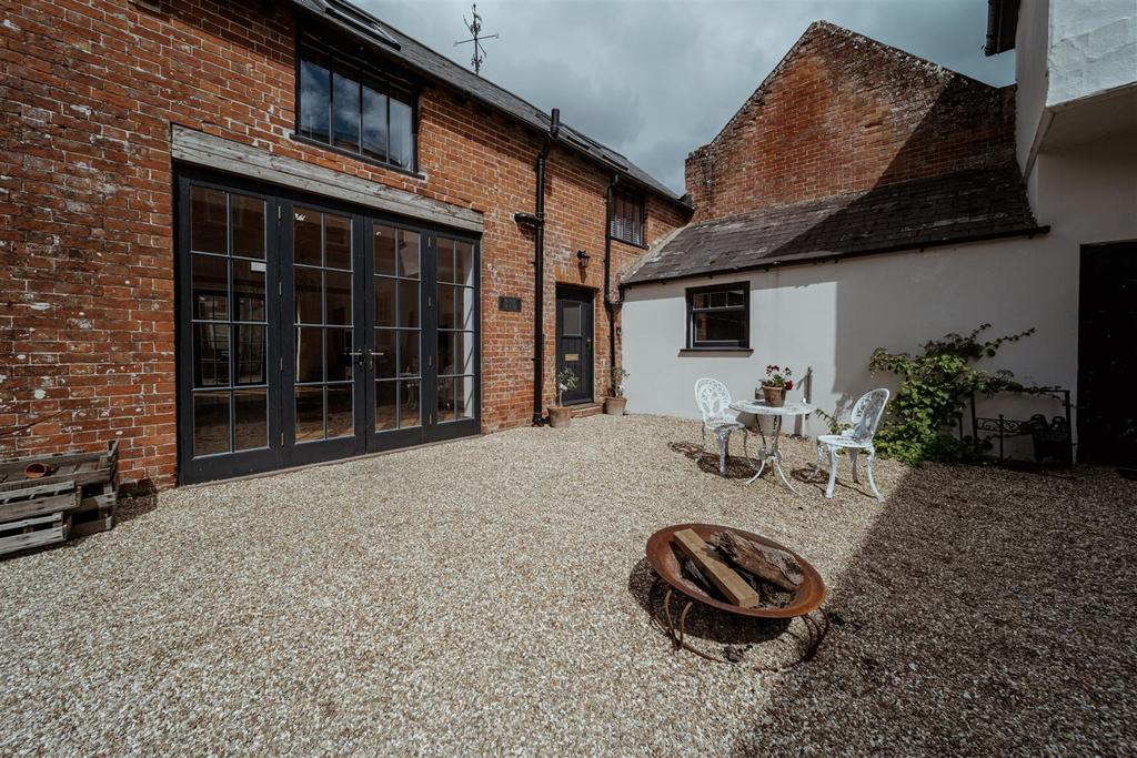 Roxie House