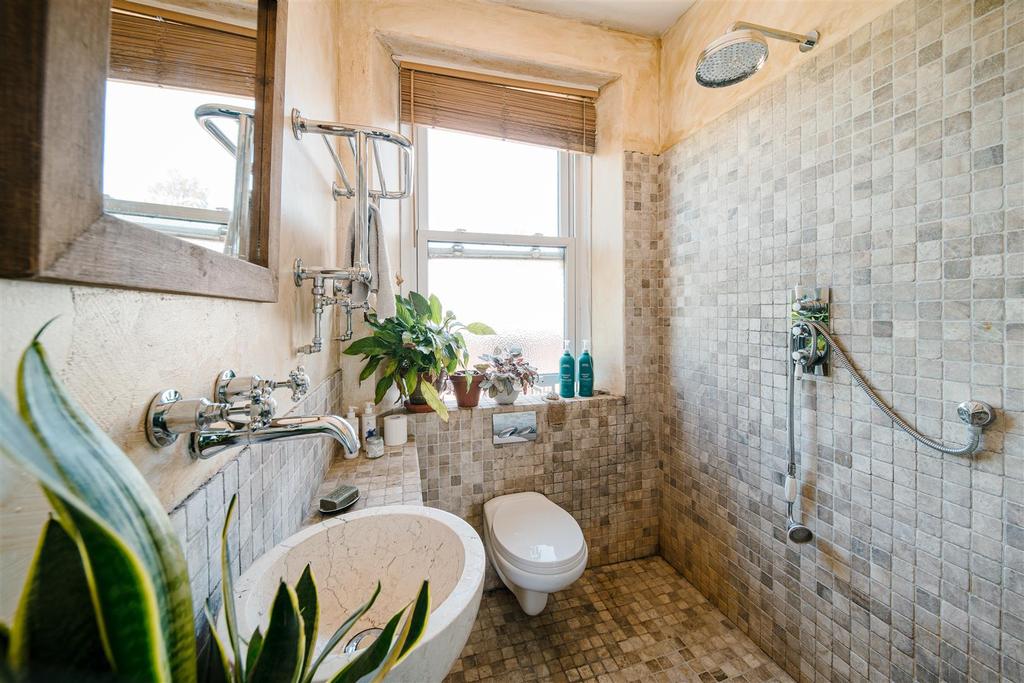 Rock House En suite