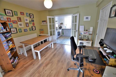 196 Buckingham Crescent, Bicester, OX26 4HD