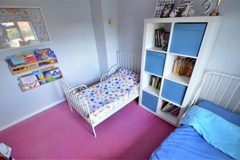 196 Buckingham Crescent, Bicester, OX26 4HD