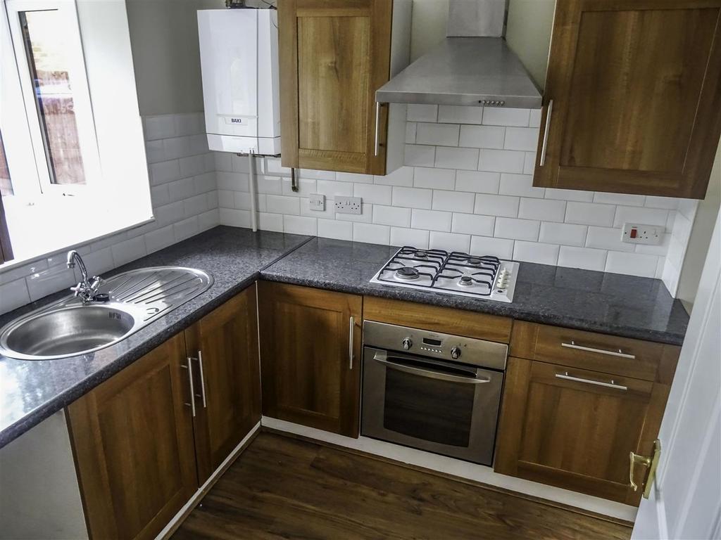 Beverley Avenue, Stockingford, Nuneaton 2 bed semidetached house £