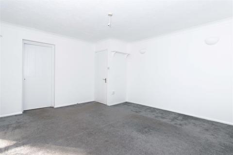 Flat 3, Fairfields, 15 Broadwater Road, Worthing, BN14 8AD