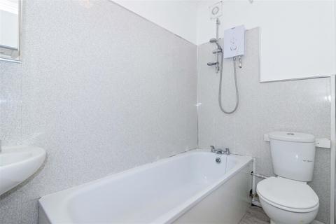 Flat 3, Fairfields, 15 Broadwater Road, Worthing, BN14 8AD