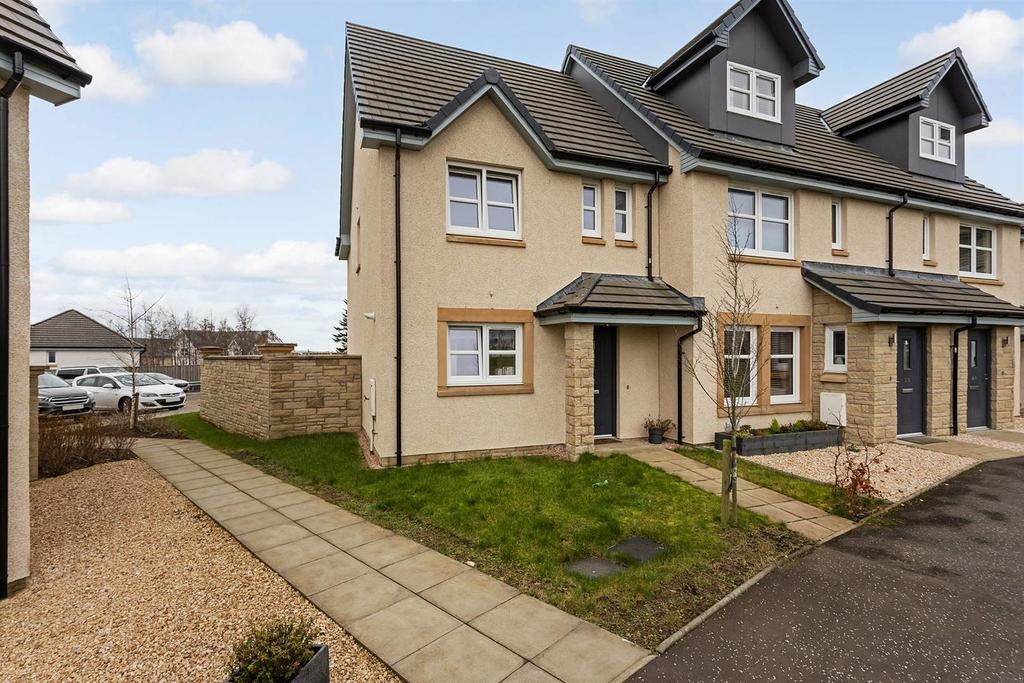 52 Mcdonald Street, Dunfermline, KY11 8NH 3 bed end of terrace house