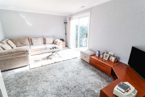 170 The Maples, Harlow, CM19 4RD