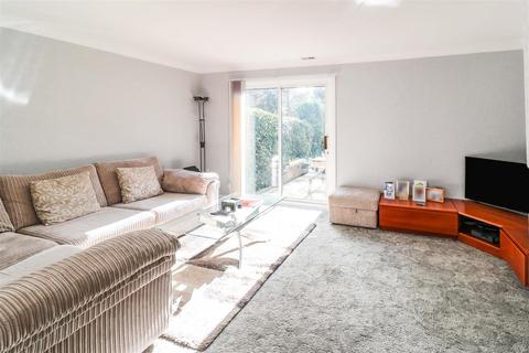 170 The Maples, Harlow, CM19 4RD