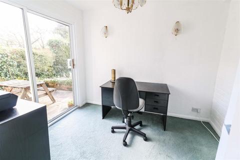 170 The Maples, Harlow, CM19 4RD