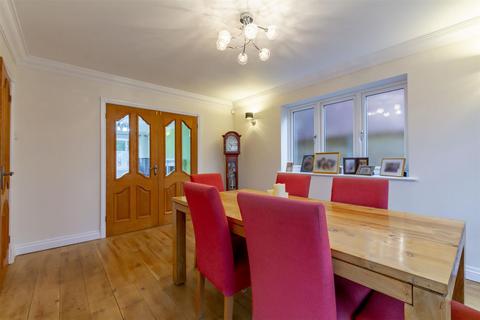 15 Manorleigh, Breaston, Derby, DE72 3UJ