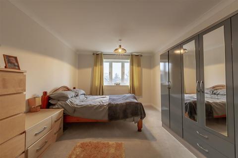 15 Manorleigh, Breaston, Derby, DE72 3UJ
