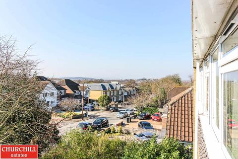 25, Hurstcombe Whitehall Lane, Buckhurst Hill, IG9 5JD
