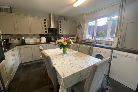 59 Ermine Road, Northampton, NN3 5ES