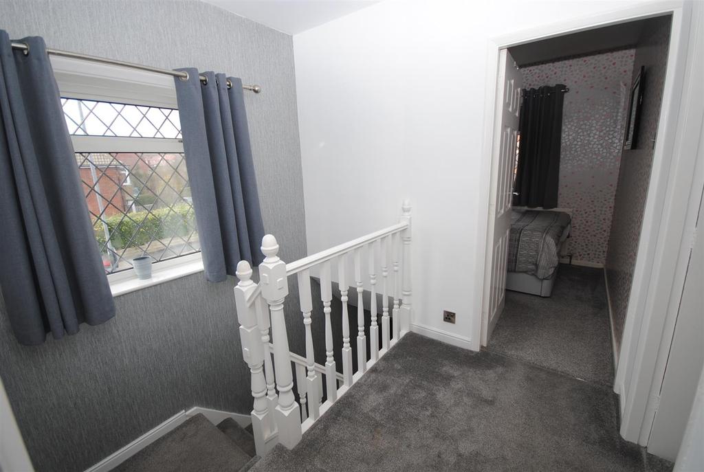 211leedsroadlanding.JPG