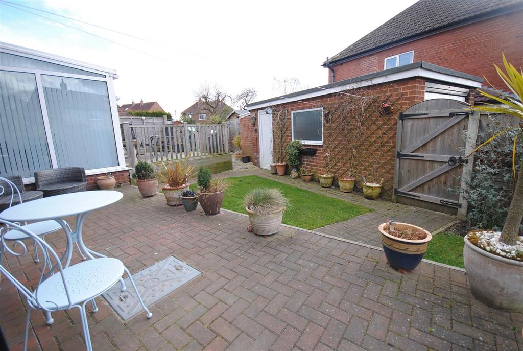 211leedsroadreargarden4.JPG