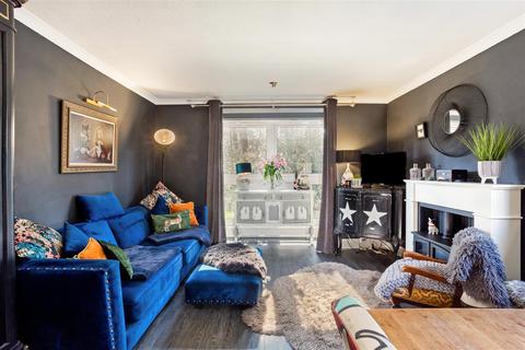 2, Troon Court Cardwell Crescent, Ascot, SL5 9BX