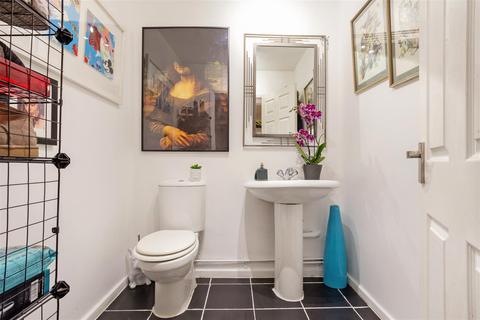 2, Troon Court Cardwell Crescent, Ascot, SL5 9BX