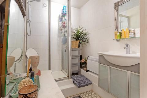 2, Troon Court Cardwell Crescent, Ascot, SL5 9BX