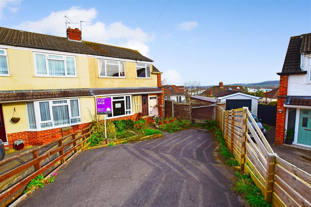 Combe Avenue, Portishead 3 bed semidetached house for sale £325,000