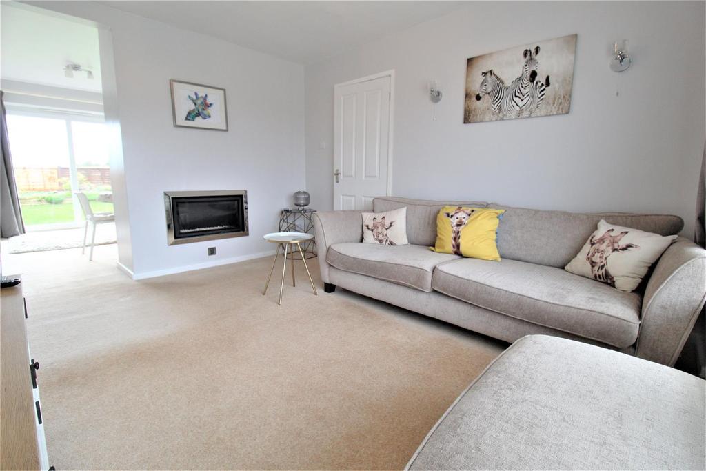 Living room 2.jpg
