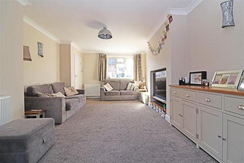 21 New Causeway, Reigate, RH2 7PE