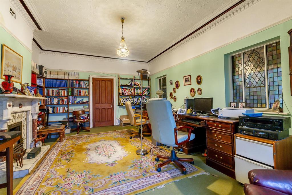 Study (5)-HDR copy.jpg