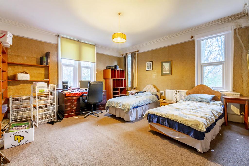 Bedroom 3 (2)-HDR copy.jpg