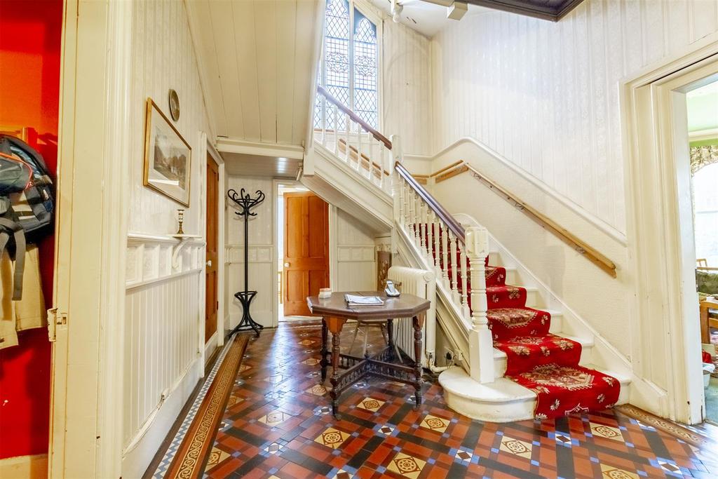 Entrance Hall (8)-HDR copy.jpg