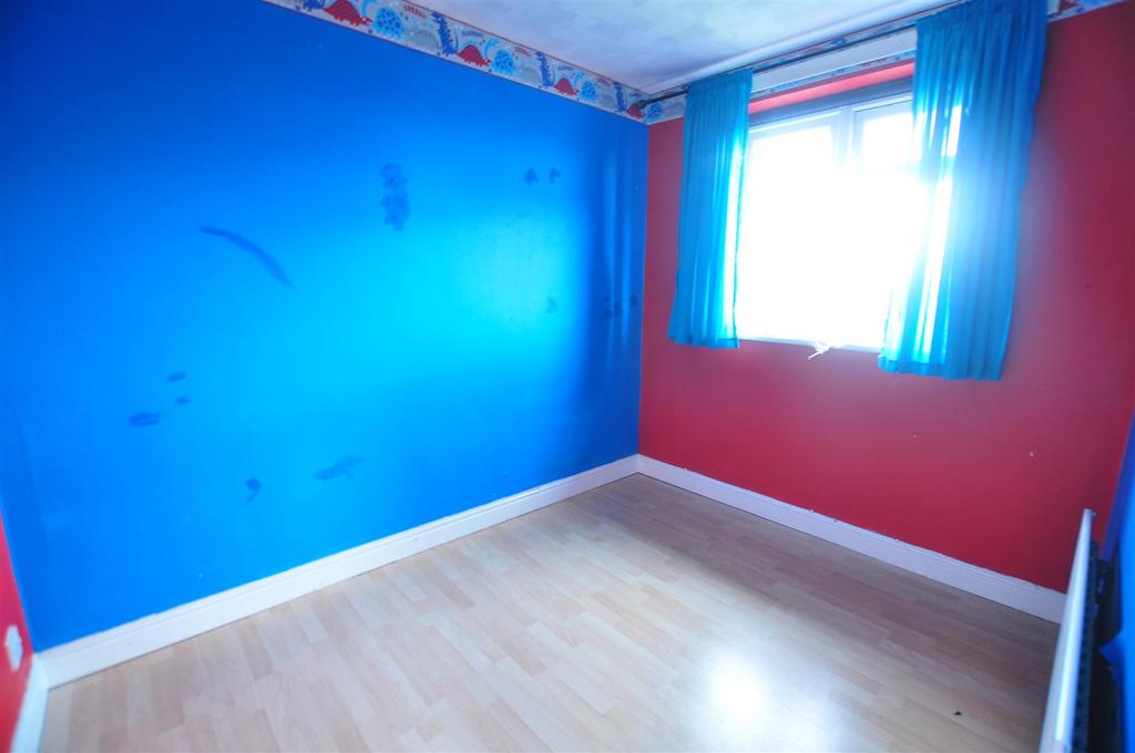 Midhill Drive, Rowley Regis 2 bed semidetached house £155,000