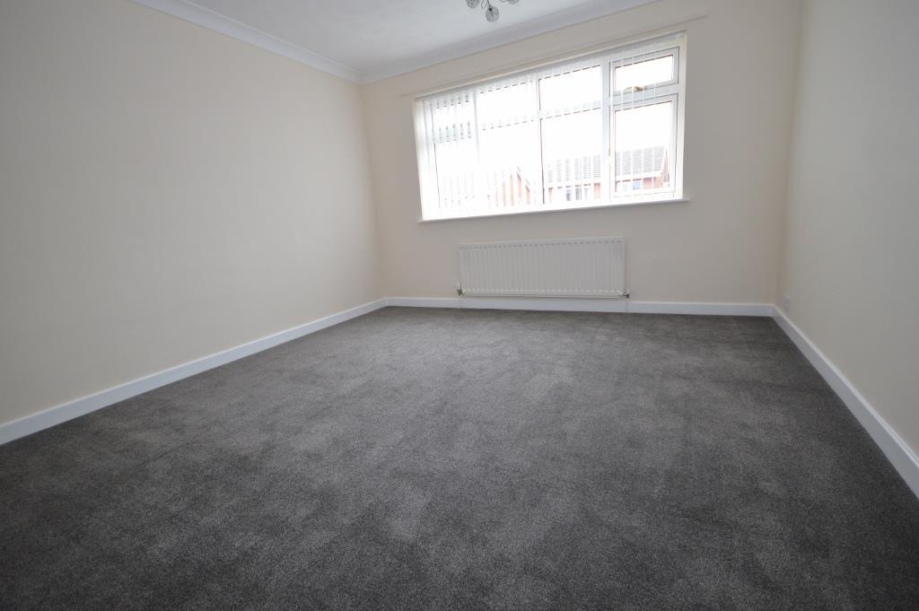 Davis Avenue, Castleford 3 bed detached house £1,000 pcm (£231 pw)