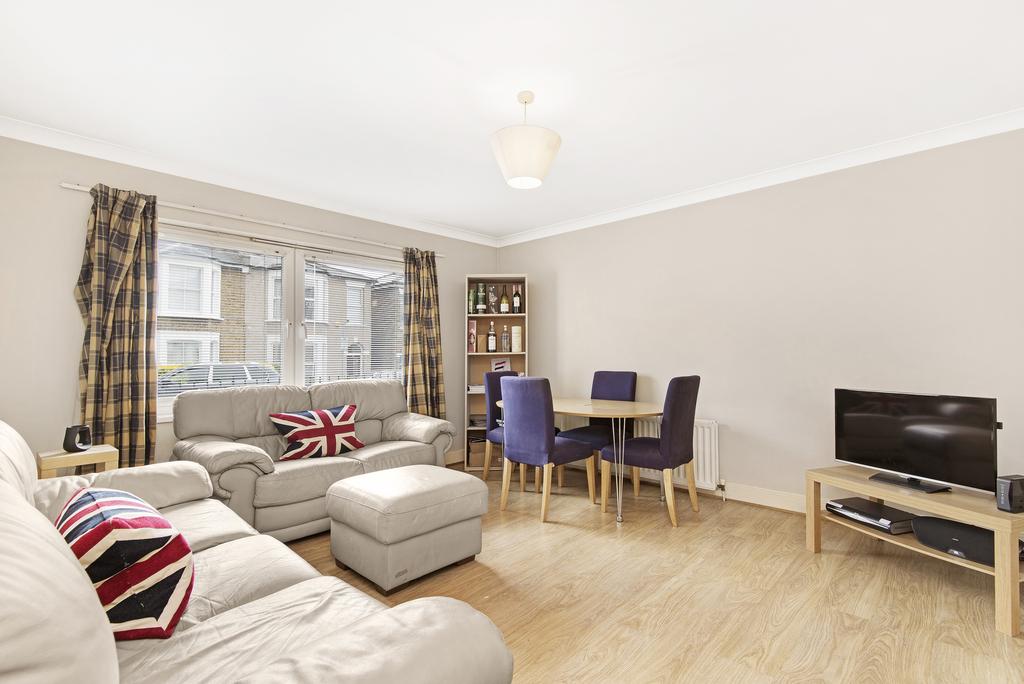 Cascades Court, SW19 1 bed apartment £1,600 pcm (£369 pw)