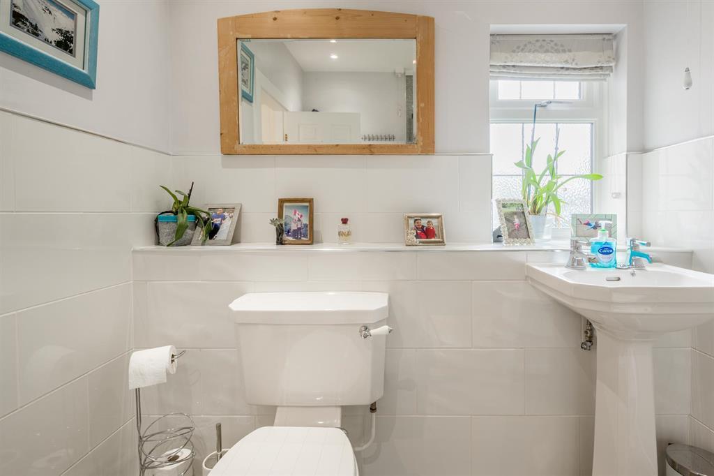 En-Suite 2