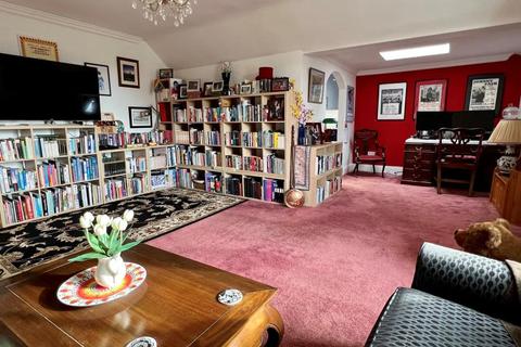 Flat 21, Westfield House Redcotts Lane, Wimborne, BH21 1JX