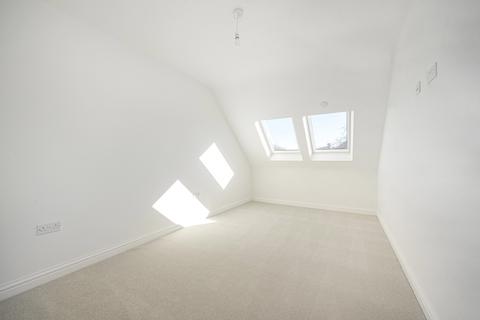 44 Barnes End, New Malden, KT3 6PB
