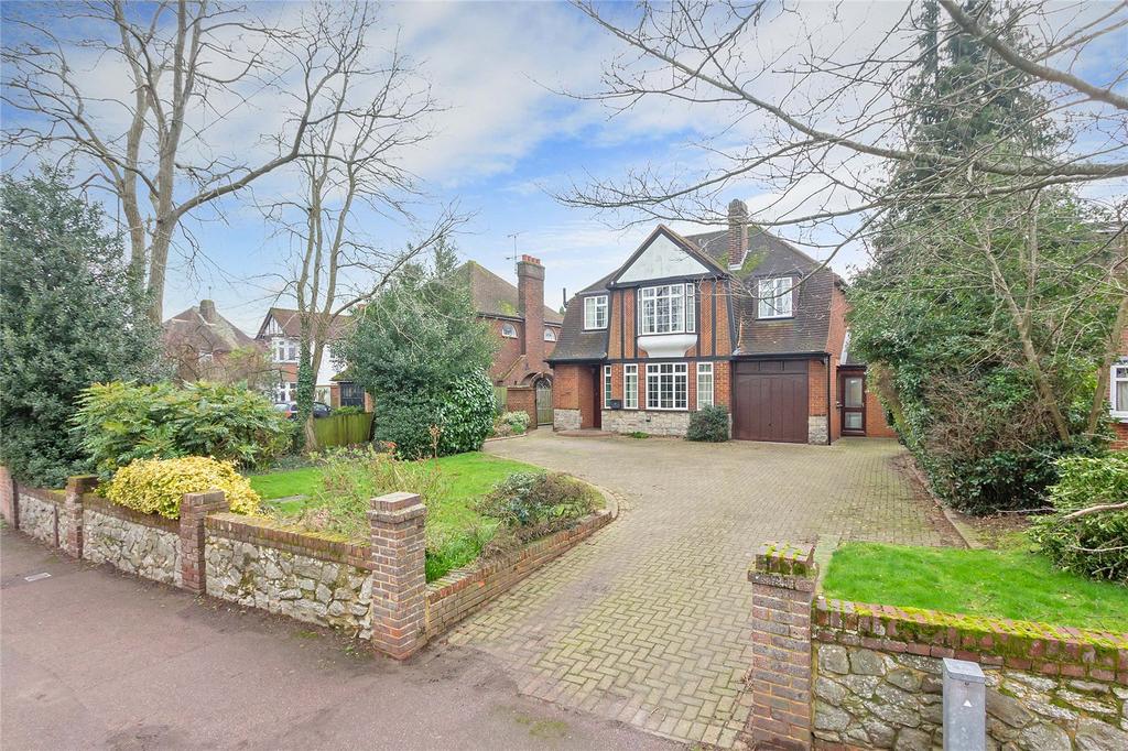Bell Road, Sittingbourne, ME10 4 bed detached house £750,000