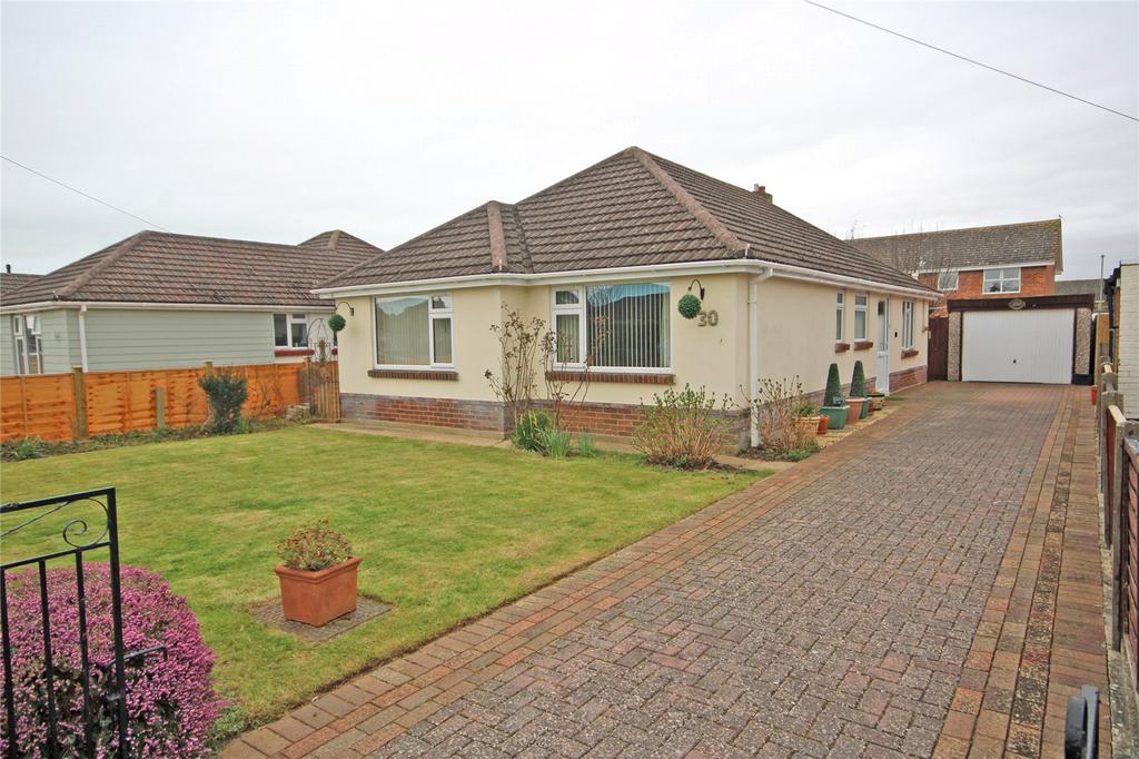 Sea Road, Barton on Sea, New Milton... 3 bed bungalow £550,000