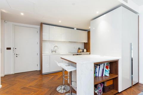 2 bedroom apartment to rent, Capital Building, Embassy Gardens, London, SW11