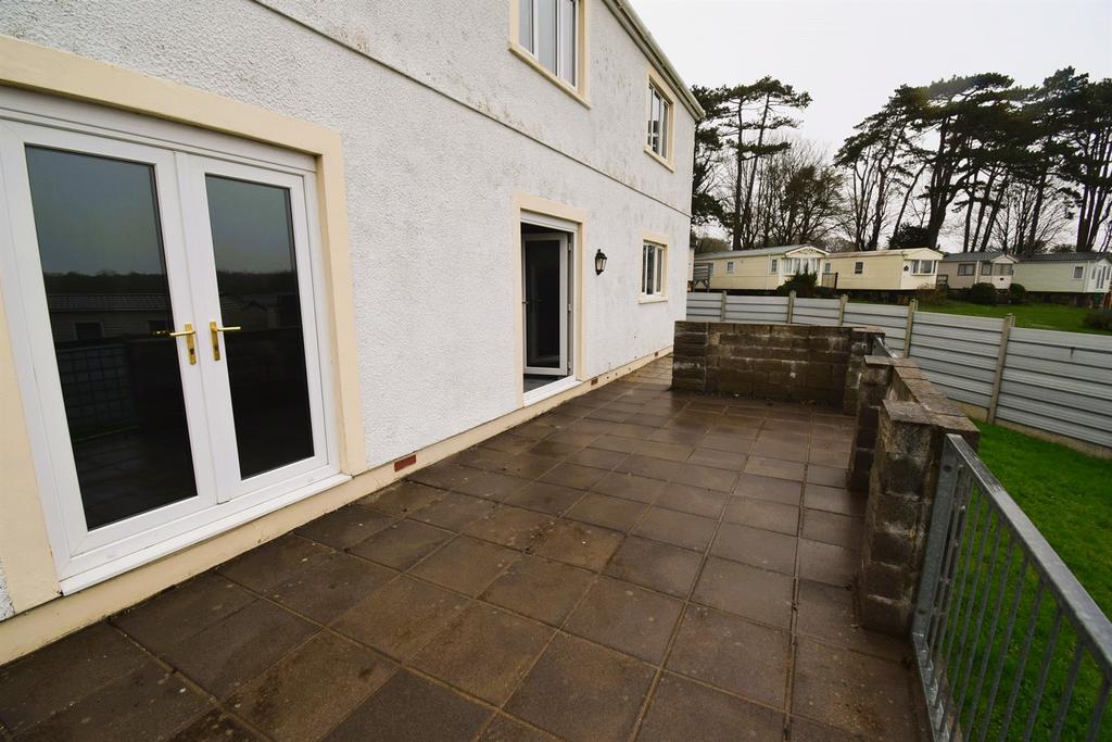 Rear Courtyard