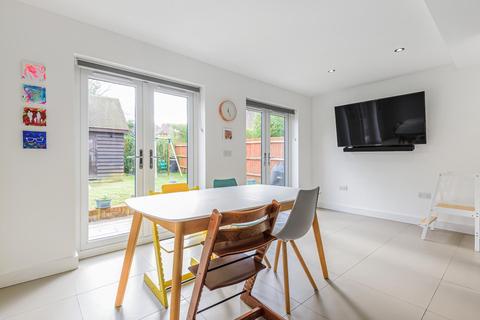10a Beech Grove, Guildford, GU2 7UZ