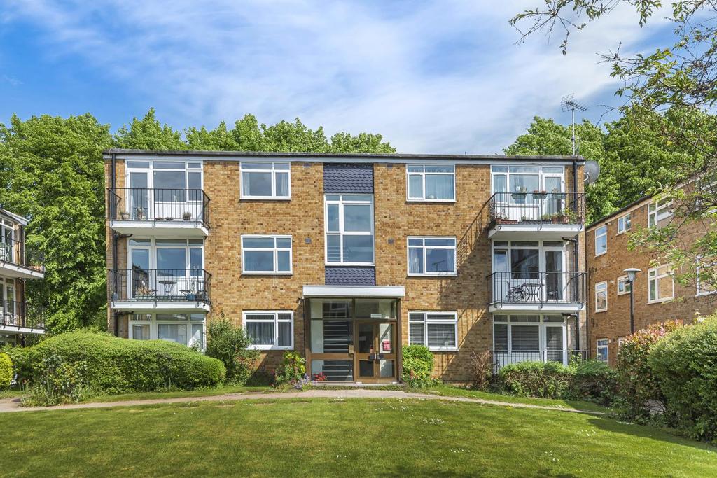 Park Hill, Clapham 2 bed flat £450,000