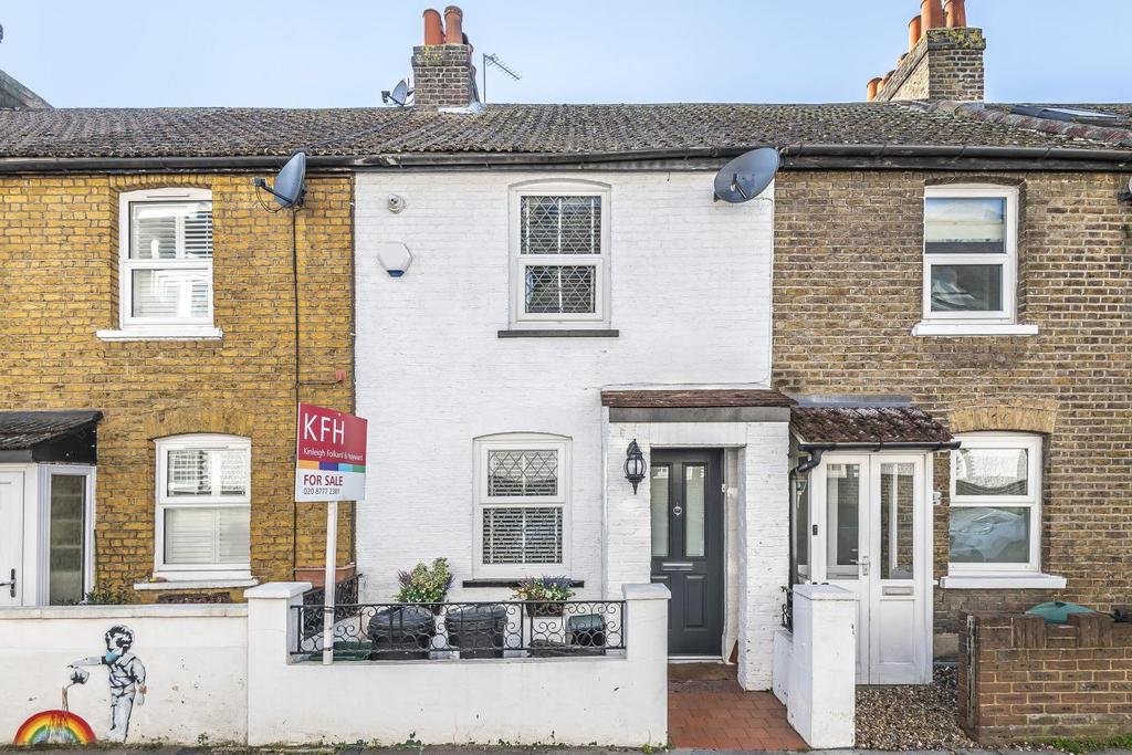 Kent Road, West Wickham 2 bed terraced house £525,000